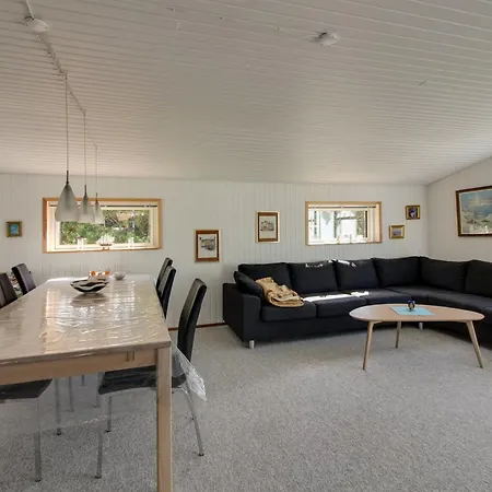 Iver - 600m To The Fjord By Interhome Feriehus